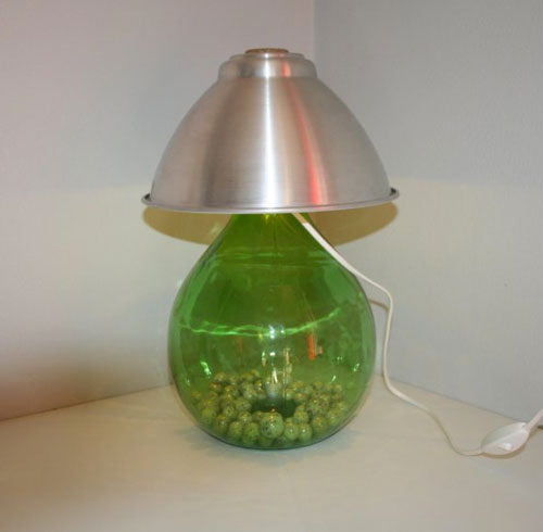 lampada con bottiglione